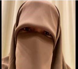 شهادة الخريجة — أنان